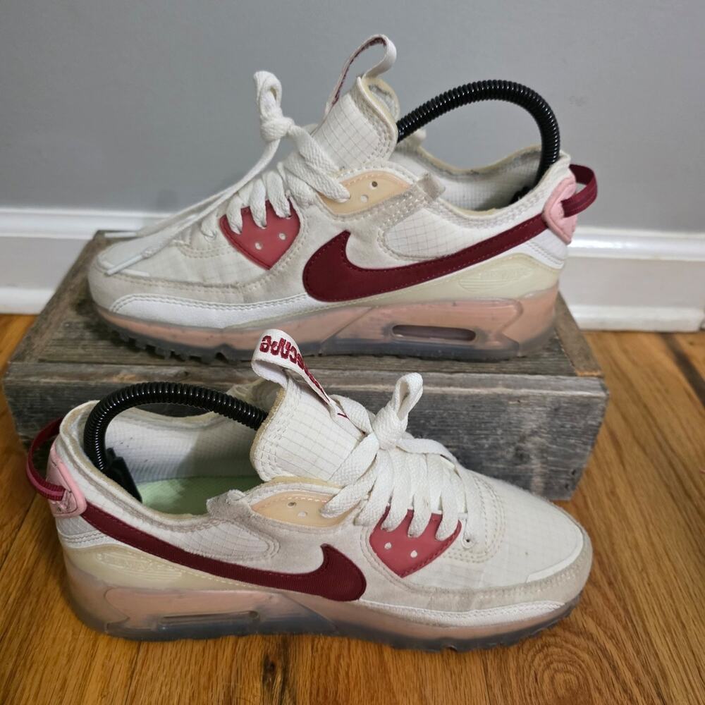 Nike Air Max 90 Terrascape Sail Burgundy Women's Size 7.5